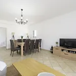 فيلة Menina By Ocvillas البوفيرا