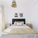 فيلة Menina By Ocvillas